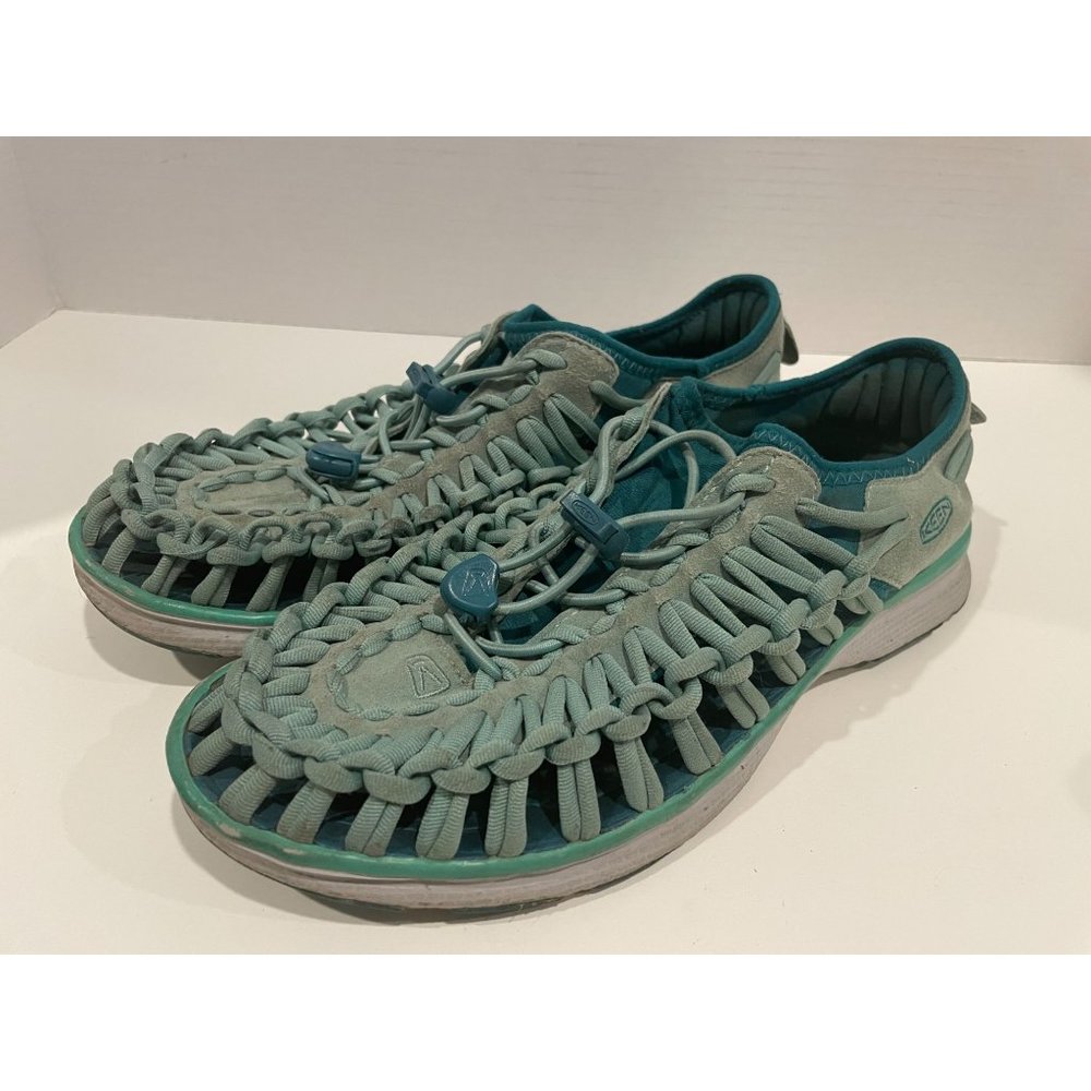 Keen Uneek 02 Women's Flat Cord Knotted Water Shoe Sandals
